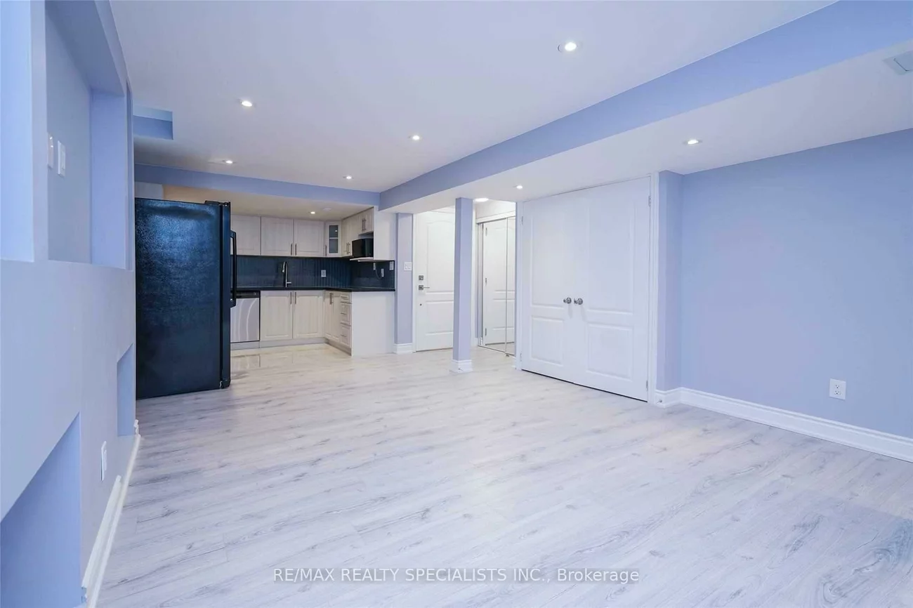 1599, Kingsbank, East Credit, Mississauga