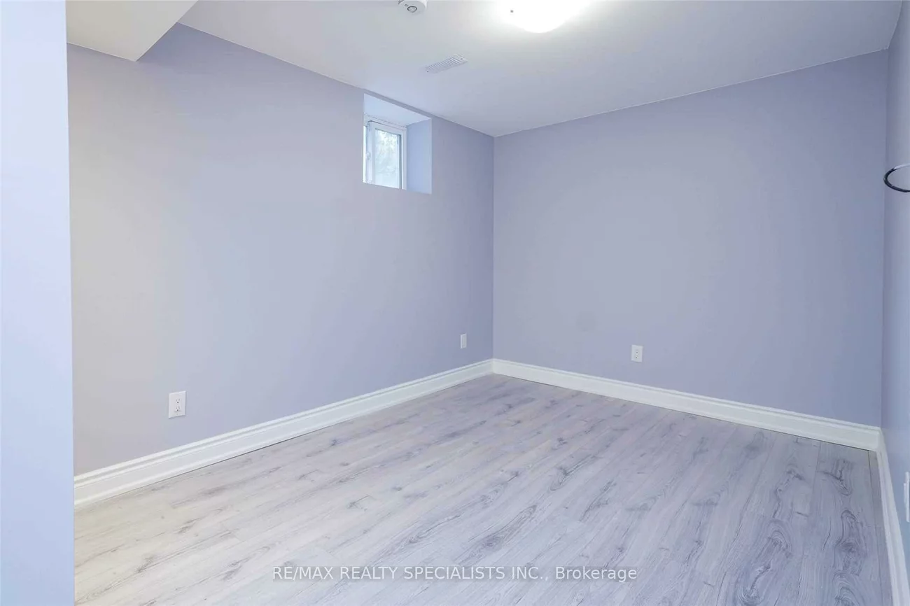 1599, Kingsbank, East Credit, Mississauga