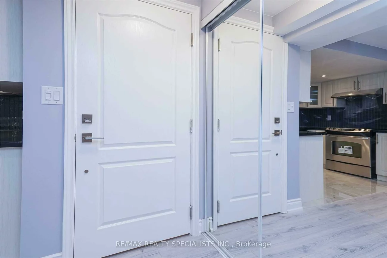 1599, Kingsbank, East Credit, Mississauga