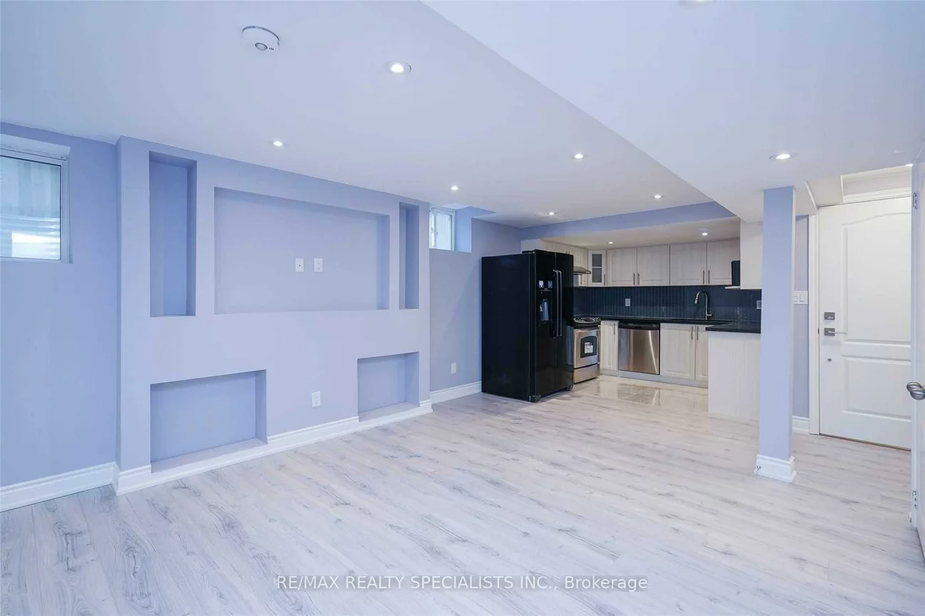 1599, Kingsbank, East Credit, Mississauga