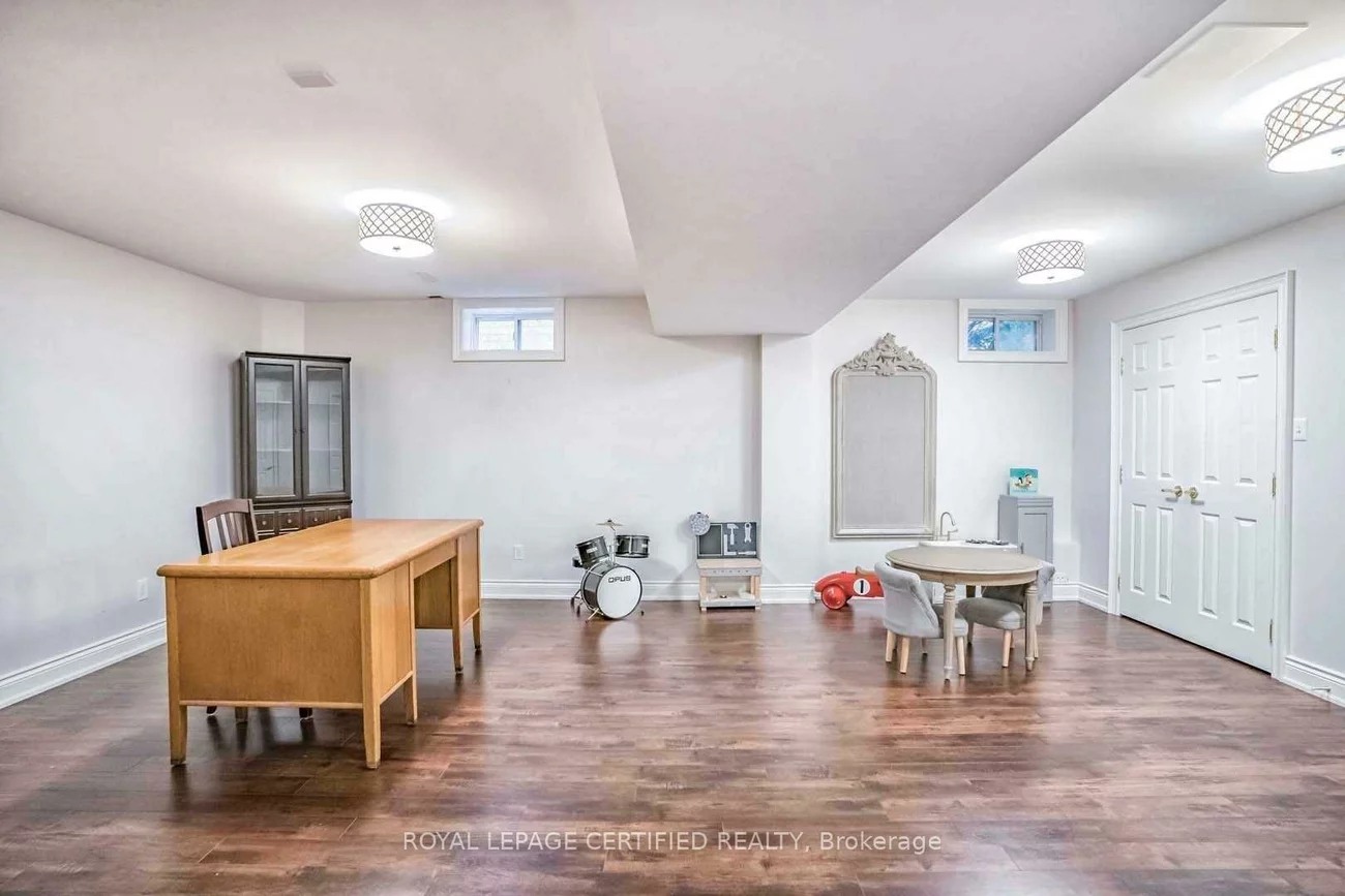 316, Barondale, Hurontario, Mississauga