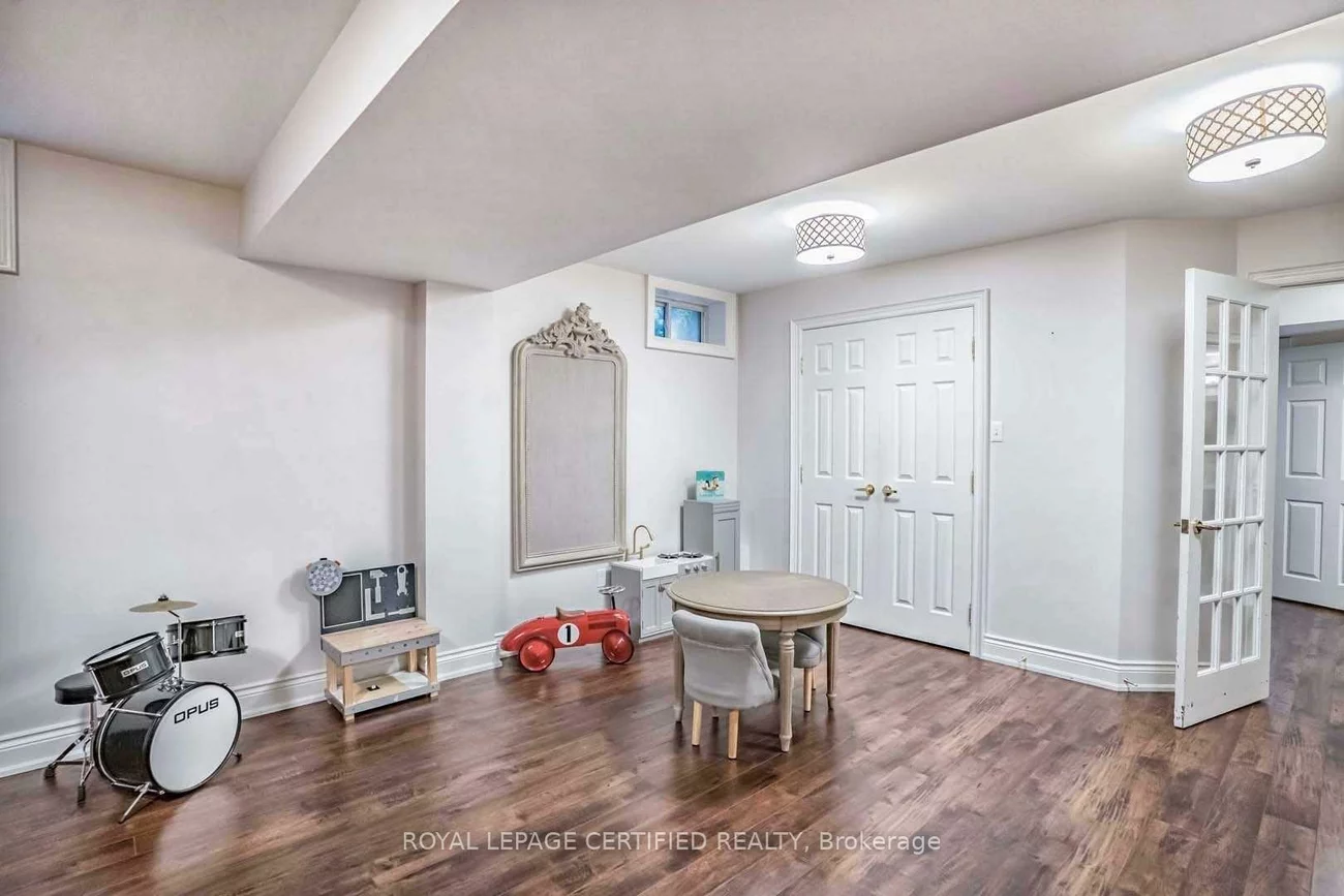 316, Barondale, Hurontario, Mississauga