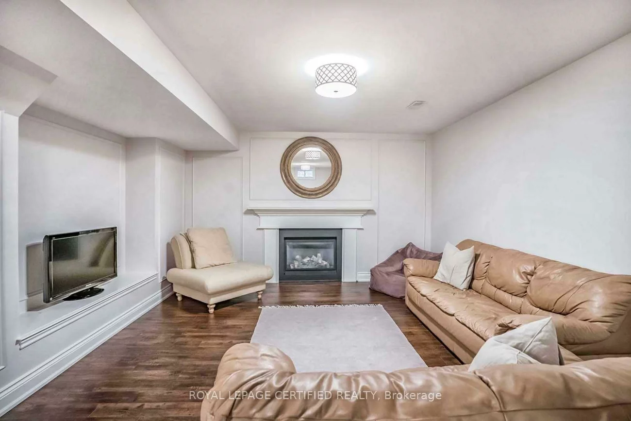 316, Barondale, Hurontario, Mississauga