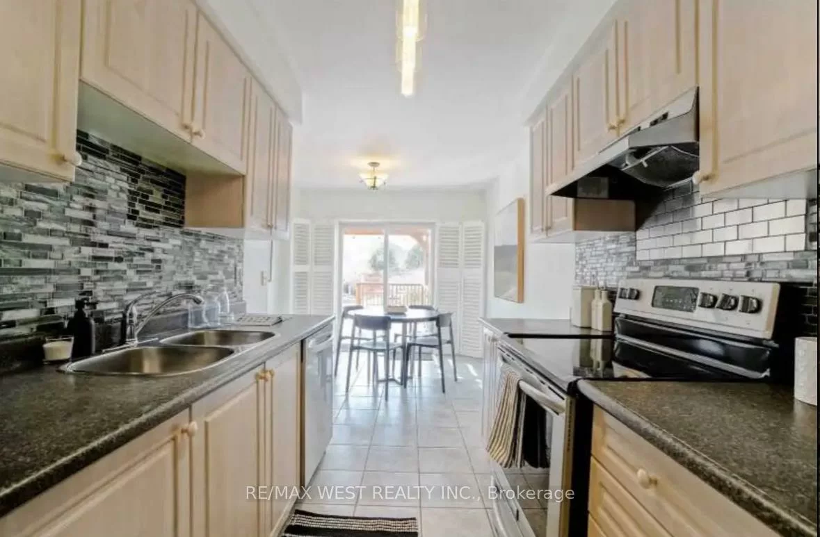 6892, Old Creditview, Meadowvale Village, Mississauga