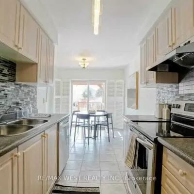 6892, Old Creditview, Meadowvale Village, Mississauga