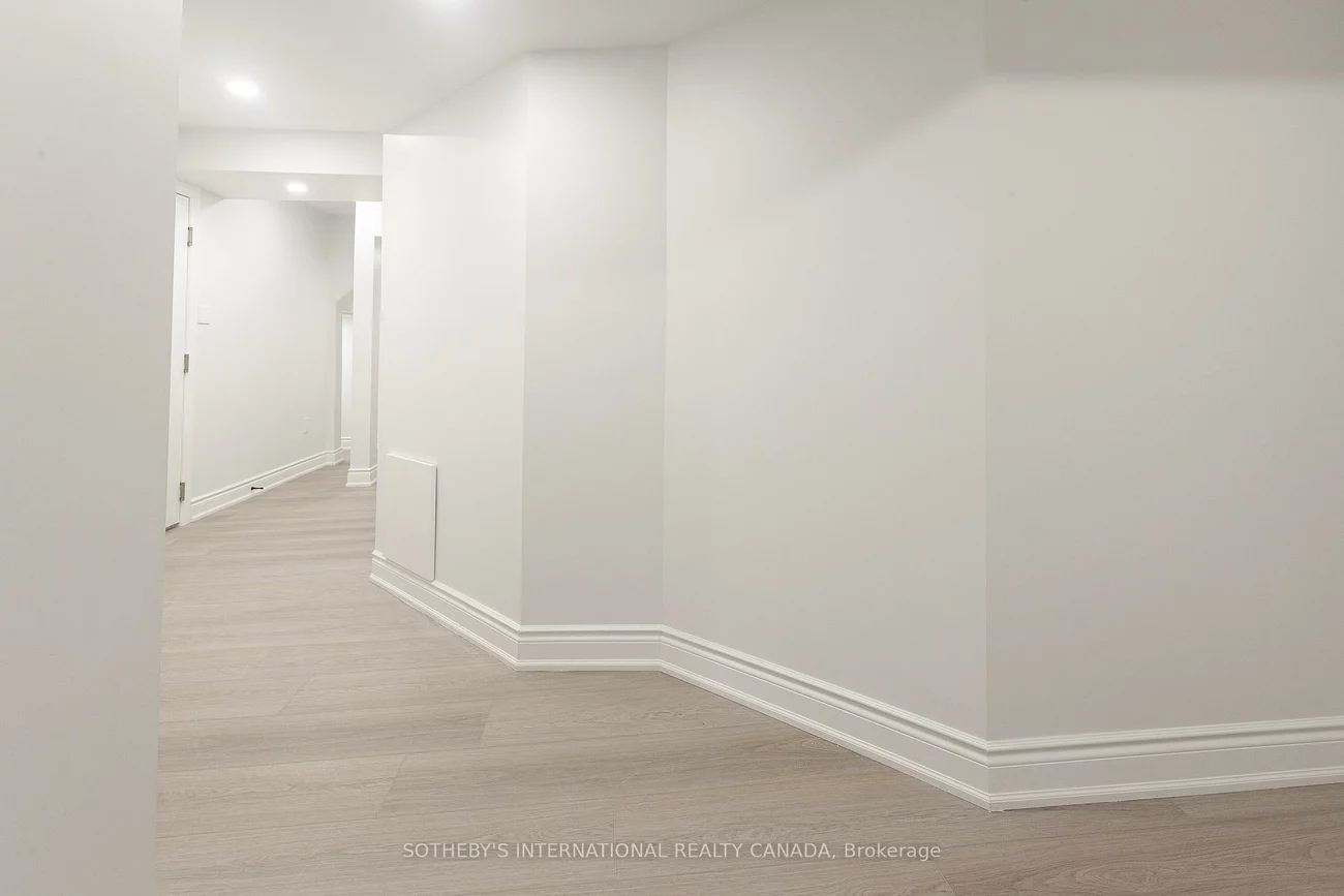 1182, Blueheron, East Credit, Mississauga