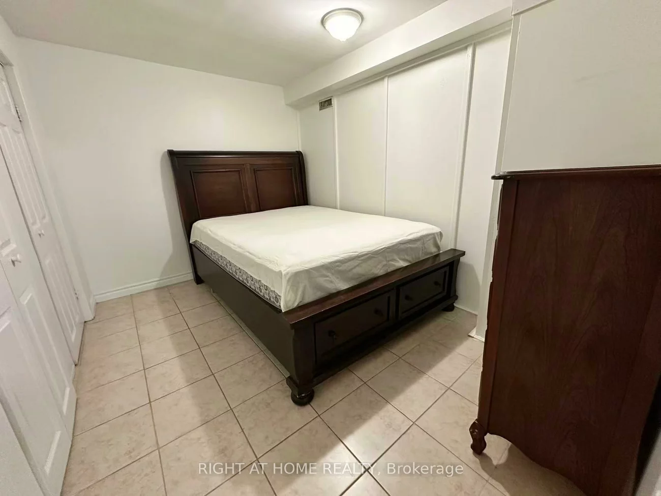 4125, Bishopstoke, Rathwood, Mississauga