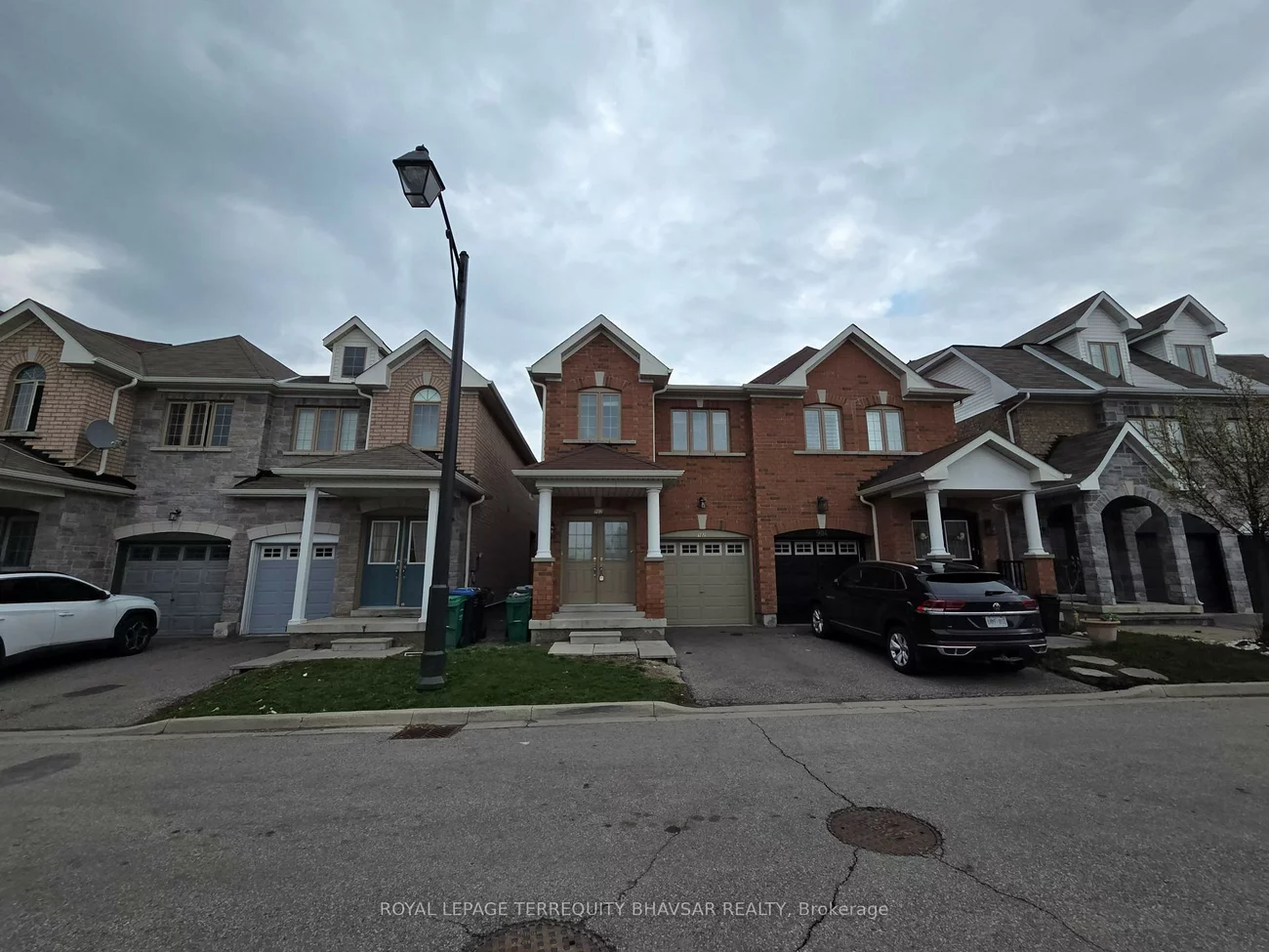 902, Francine, East Credit, Mississauga
