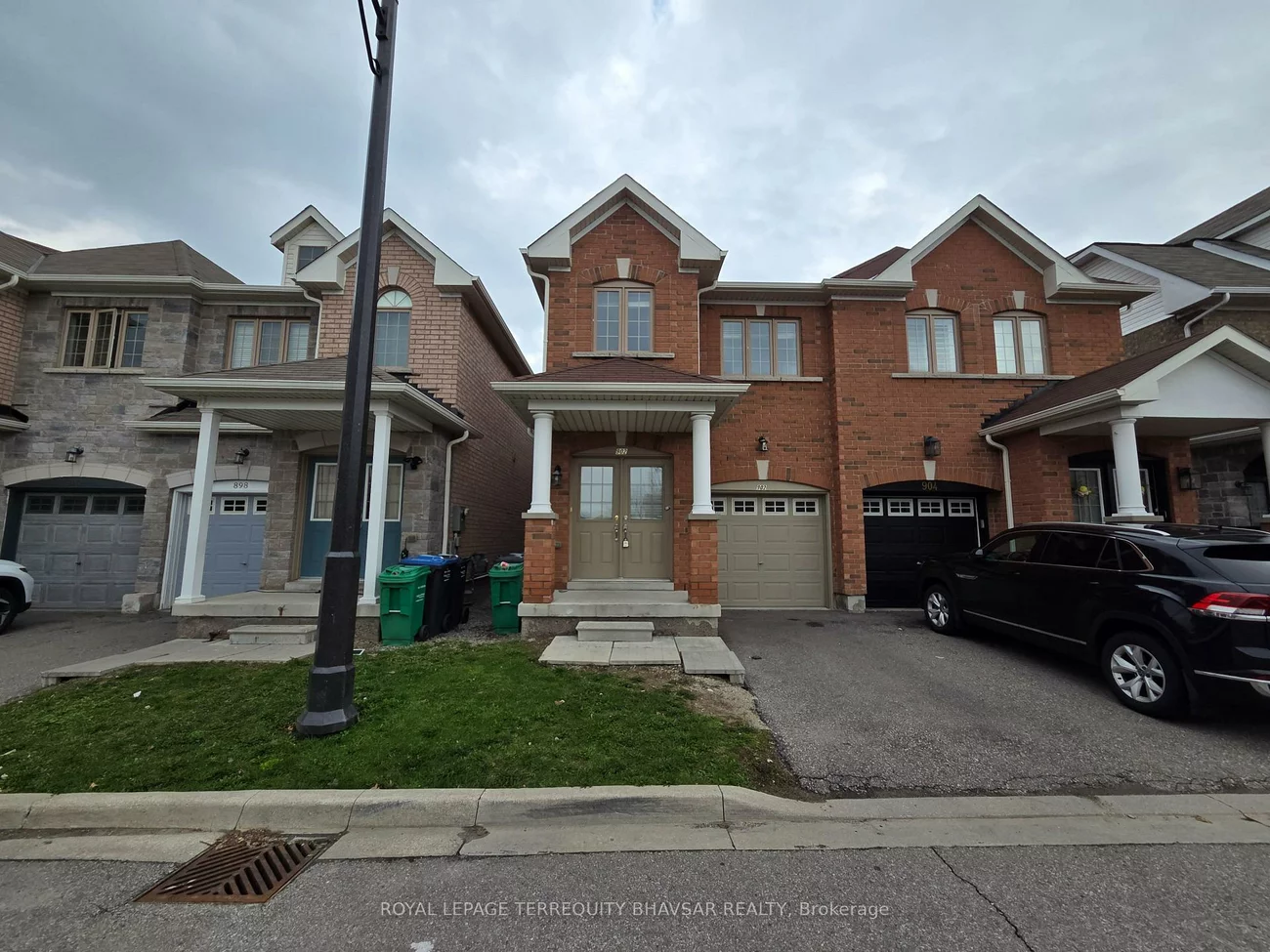 902, Francine, East Credit, Mississauga
