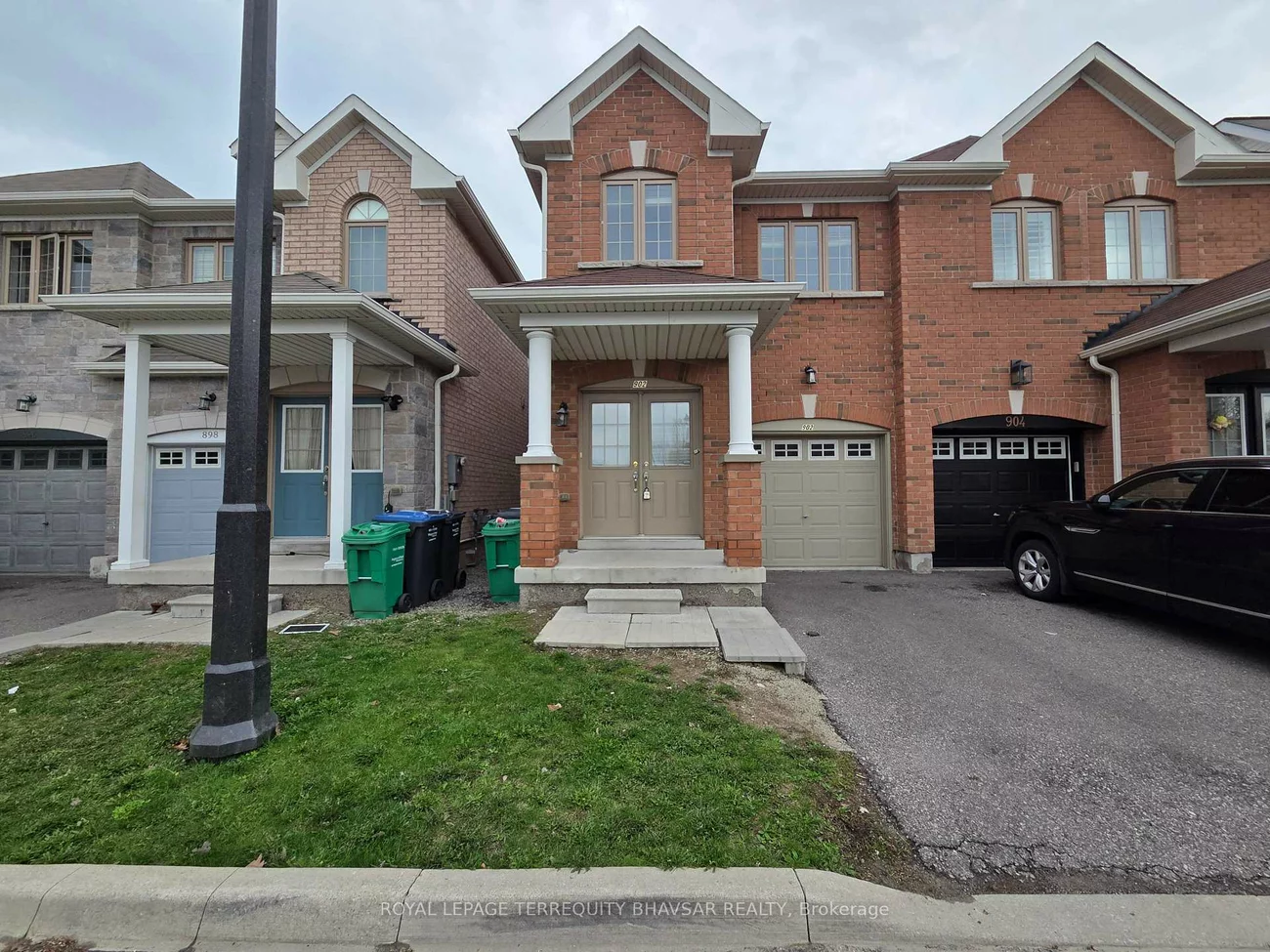 902, Francine, East Credit, Mississauga