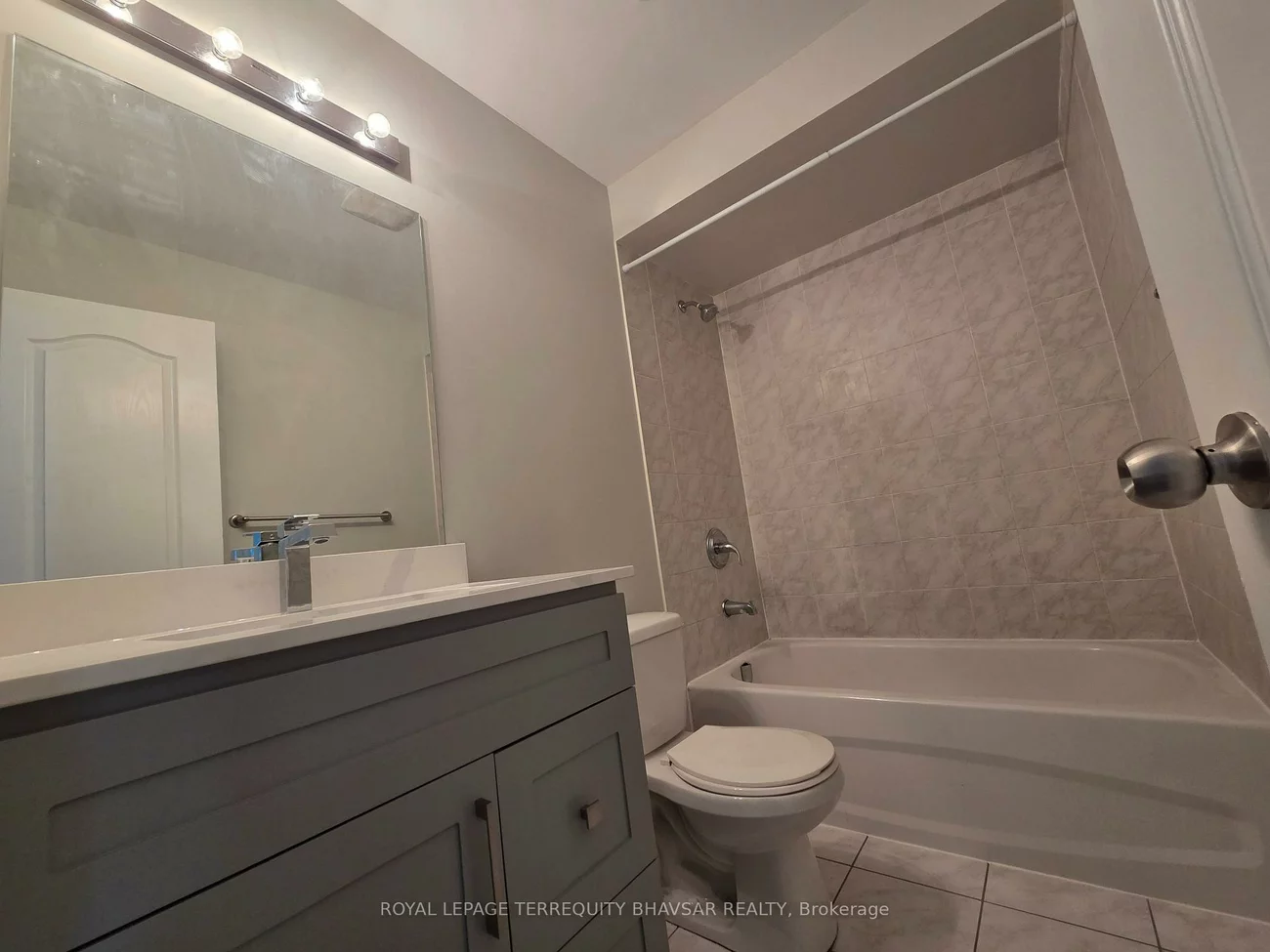 902, Francine, East Credit, Mississauga