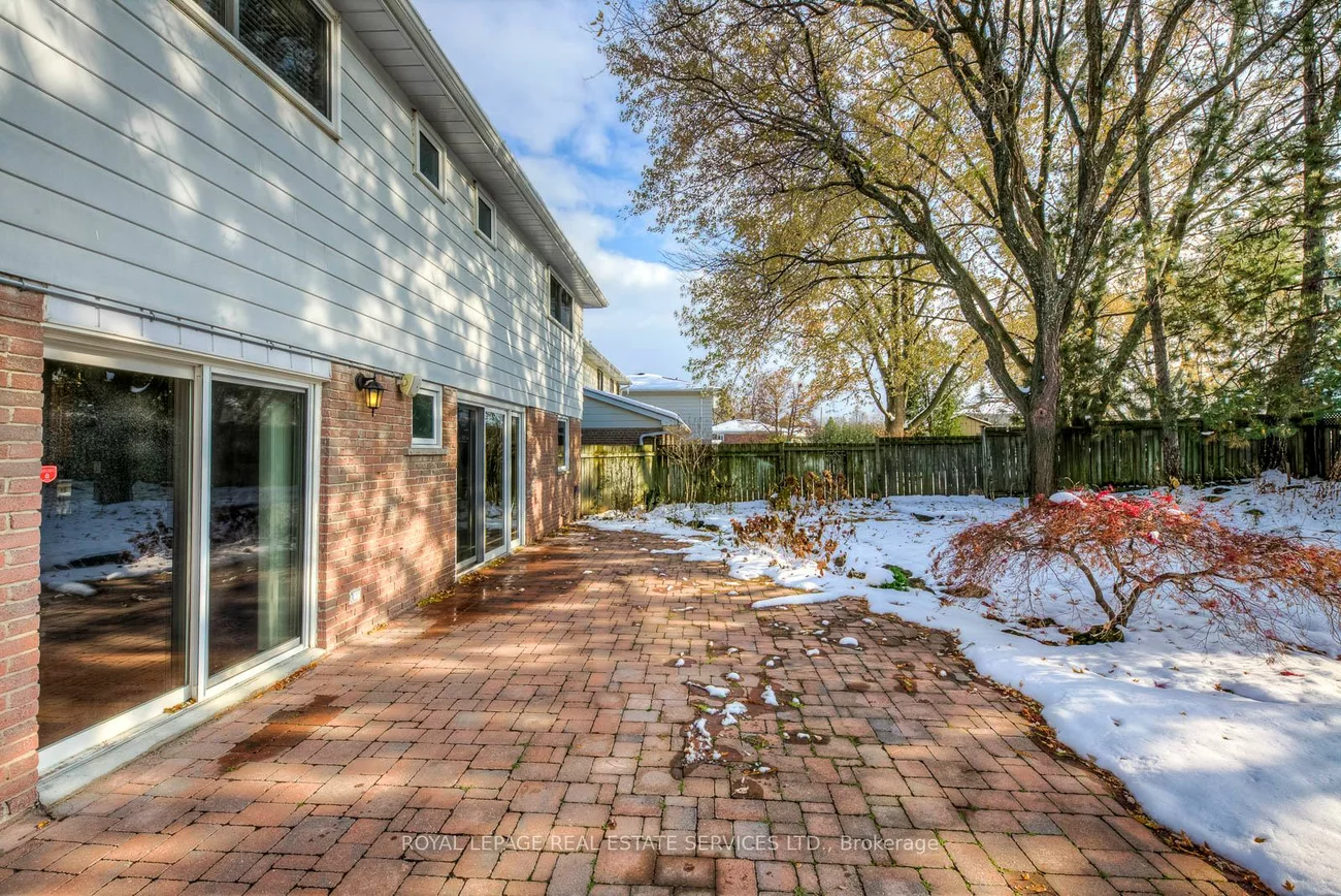 2630, Hayford, Sheridan, Mississauga