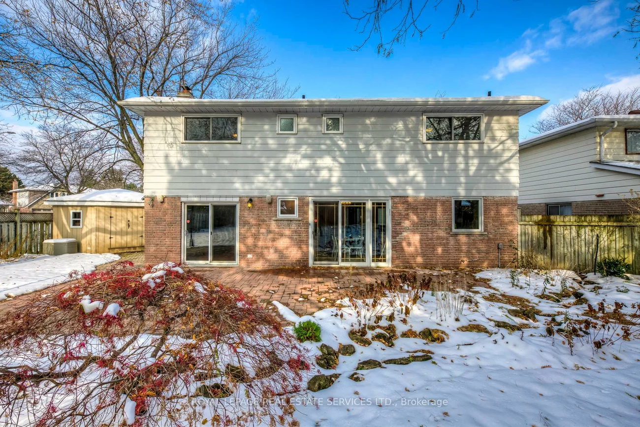 2630, Hayford, Sheridan, Mississauga