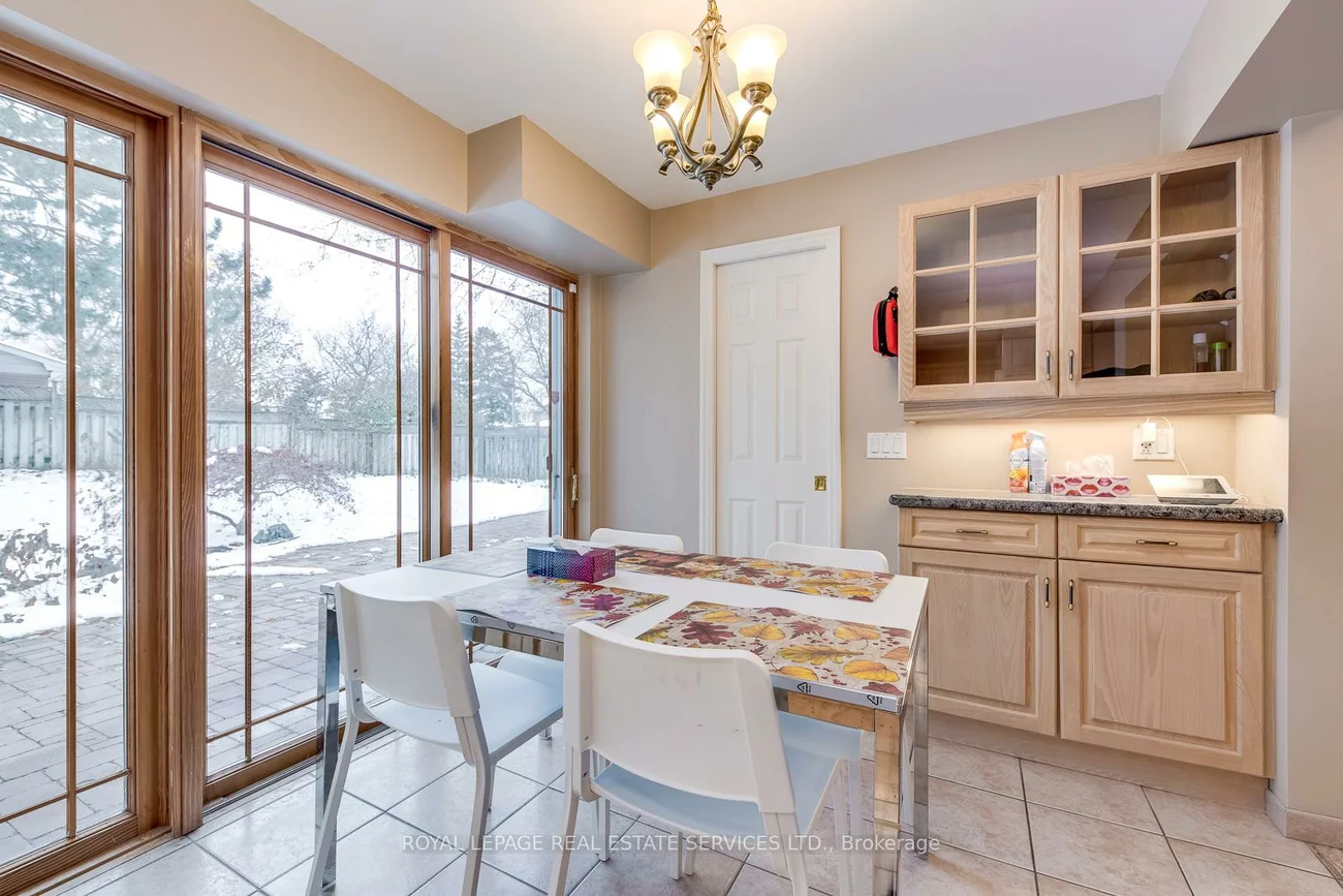 2630, Hayford, Sheridan, Mississauga