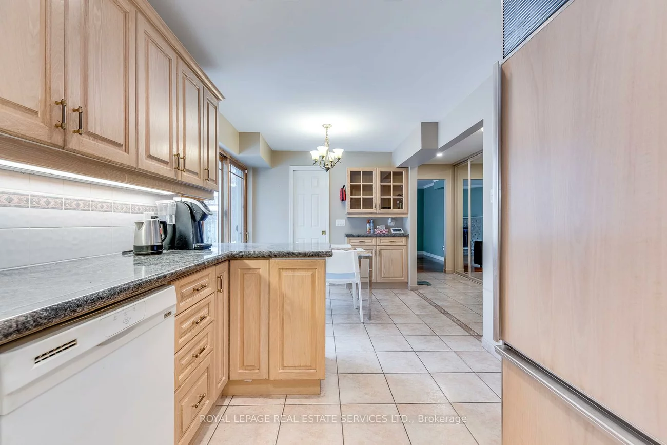 2630, Hayford, Sheridan, Mississauga