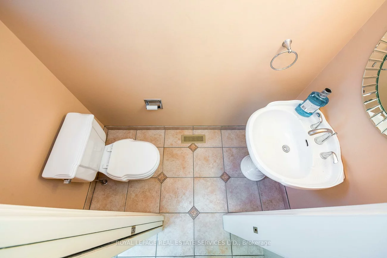 2630, Hayford, Sheridan, Mississauga