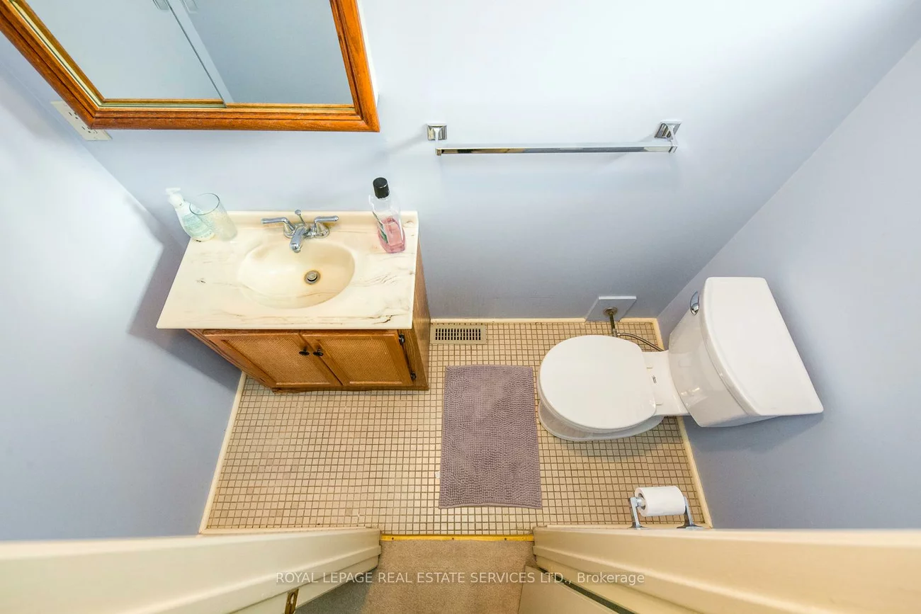 2630, Hayford, Sheridan, Mississauga