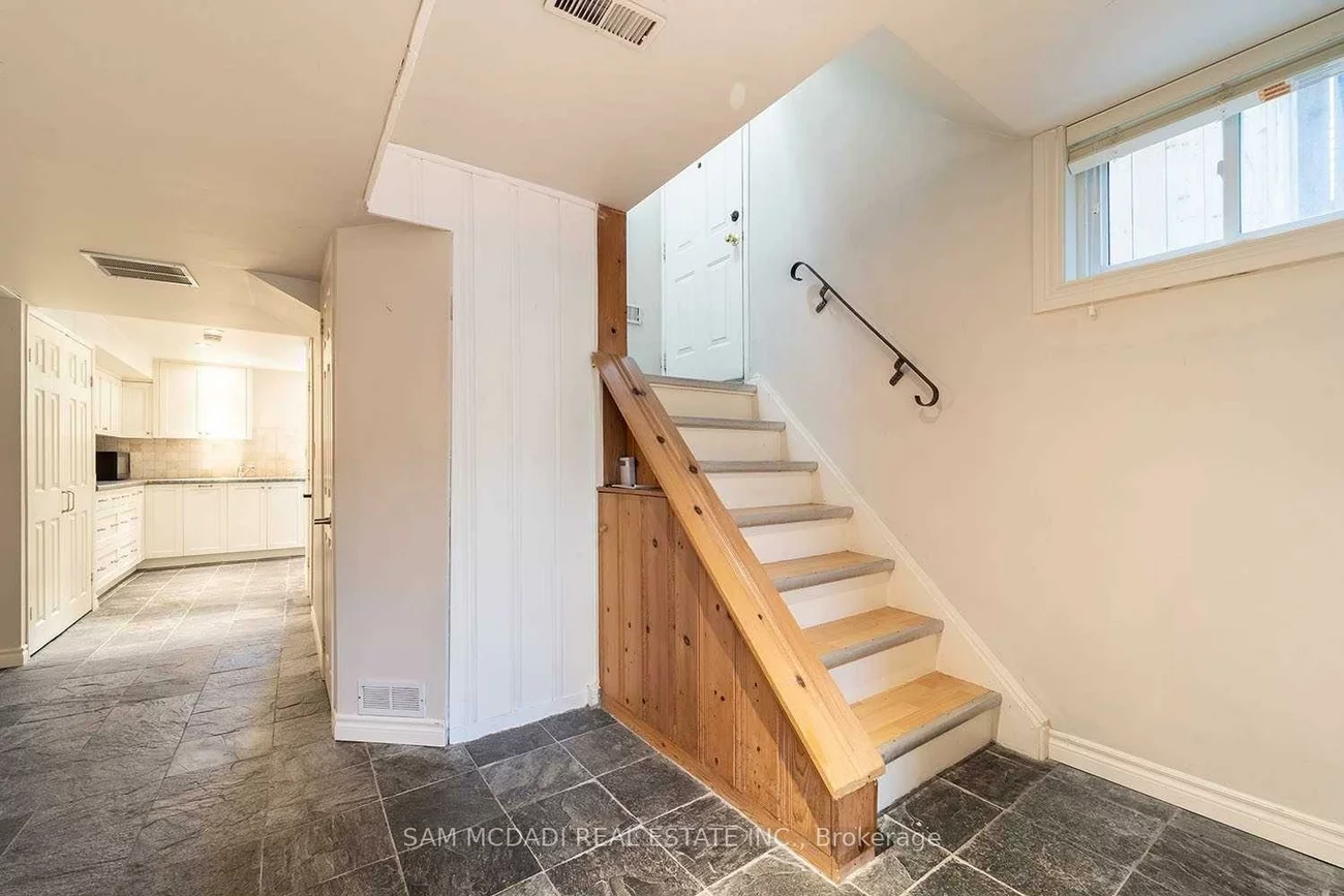 2588, Lundigan, Clarkson, Mississauga