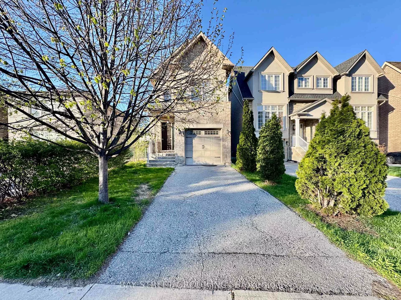 1033, Shaw, Lakeview, Mississauga