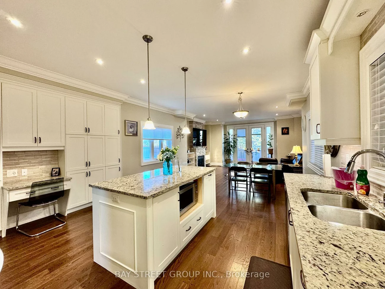 1033, Shaw, Lakeview, Mississauga