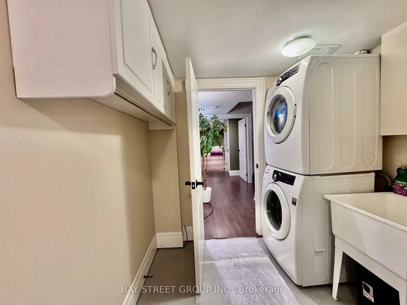 1033, Shaw, Lakeview, Mississauga