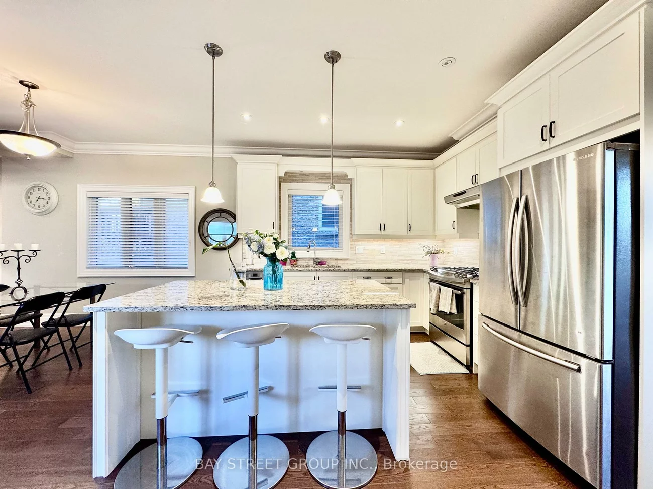 1033, Shaw, Lakeview, Mississauga