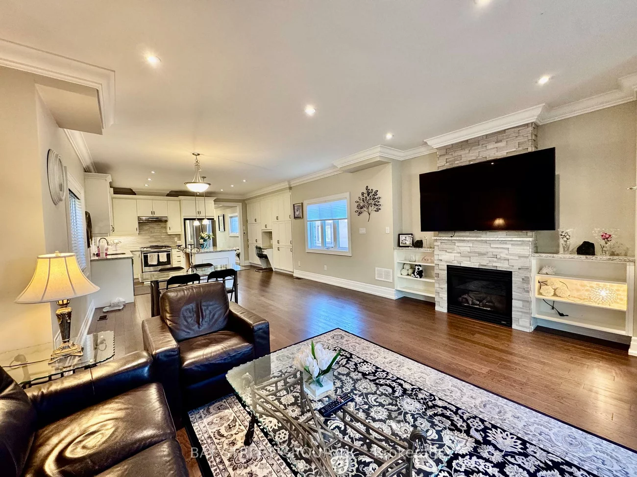 1033, Shaw, Lakeview, Mississauga