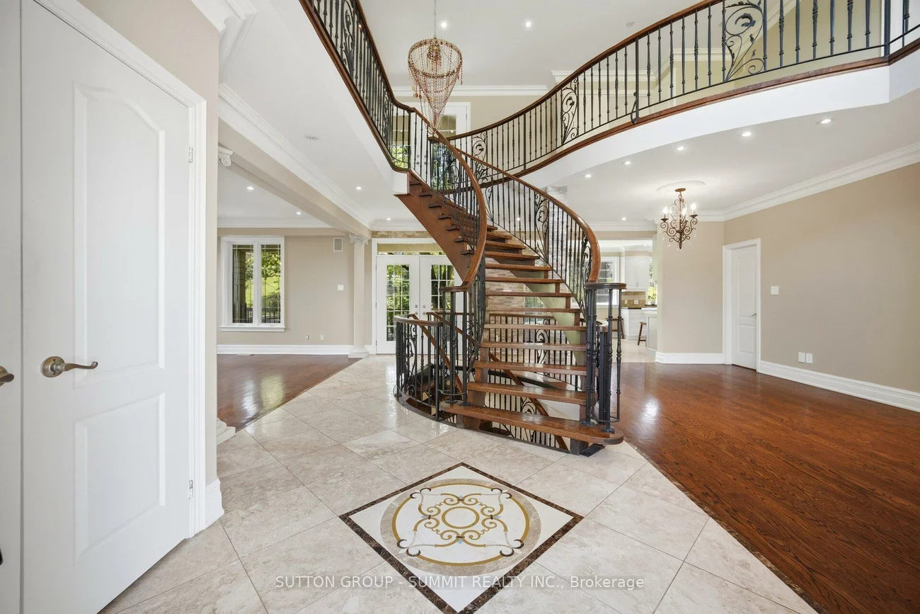 12, Pioneer, Streetsville, Mississauga