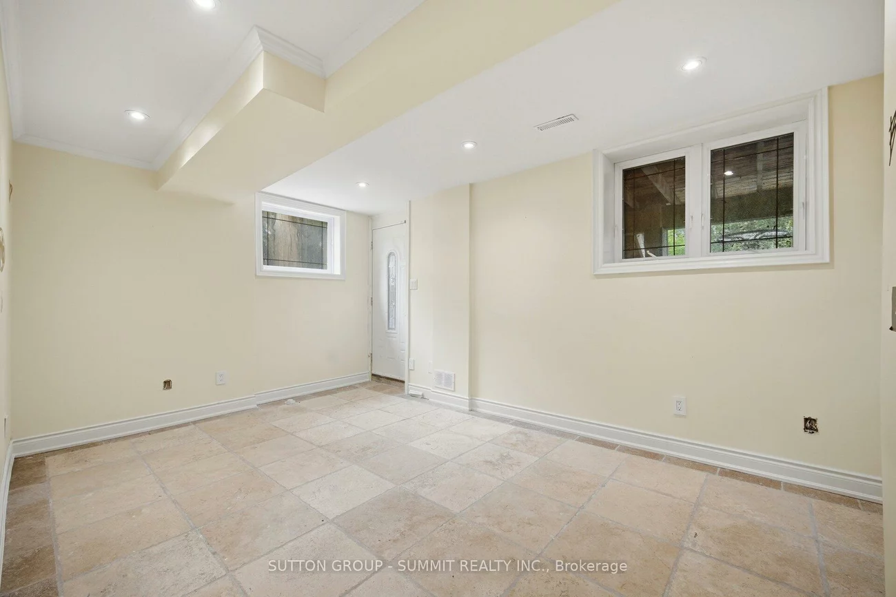 12, Pioneer, Streetsville, Mississauga