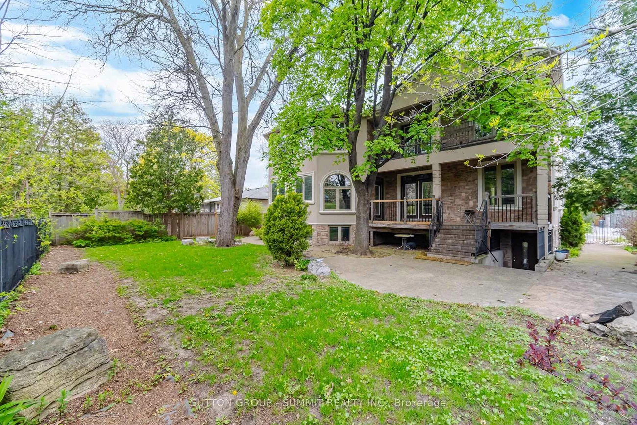 12, Pioneer, Streetsville, Mississauga