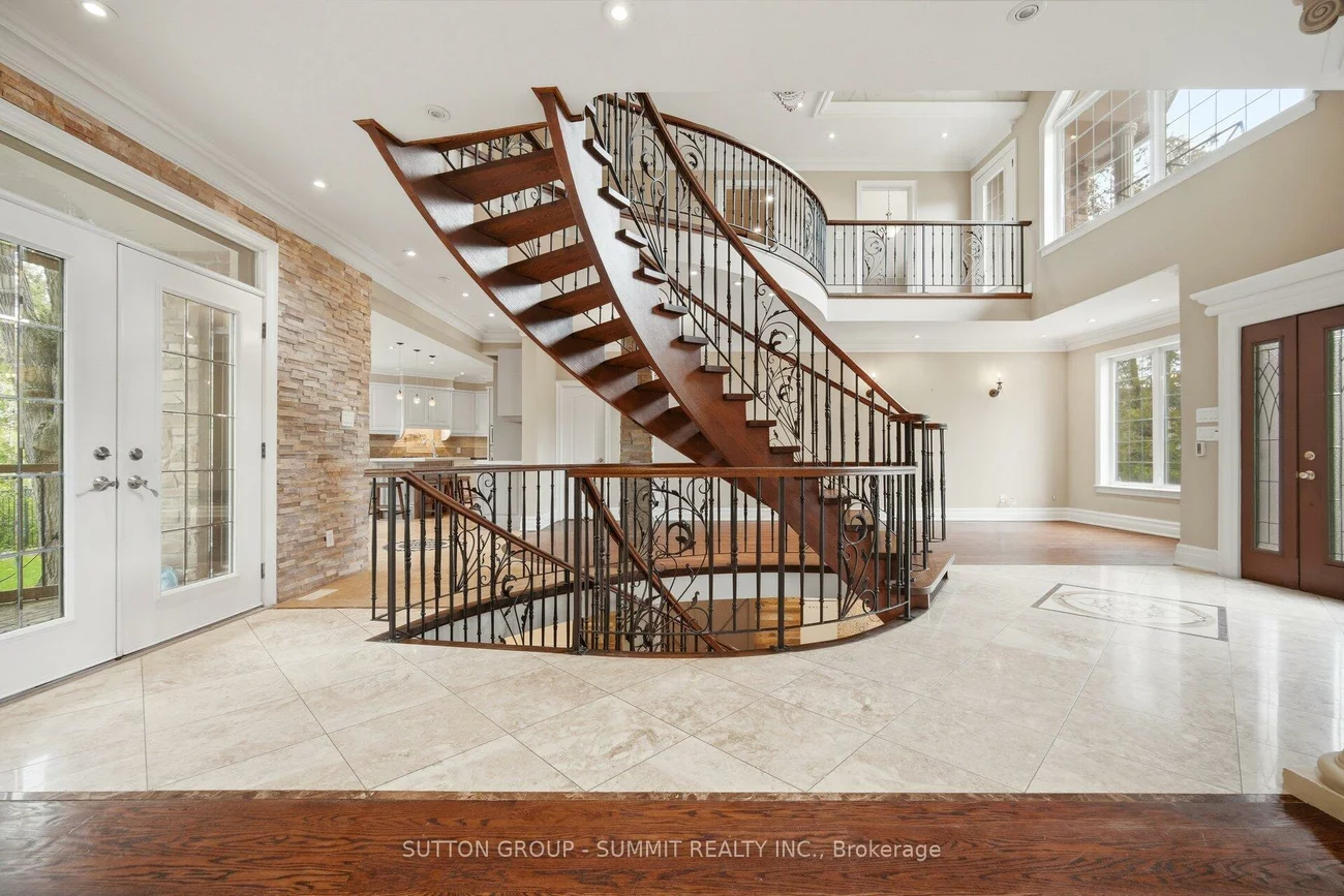 12, Pioneer, Streetsville, Mississauga