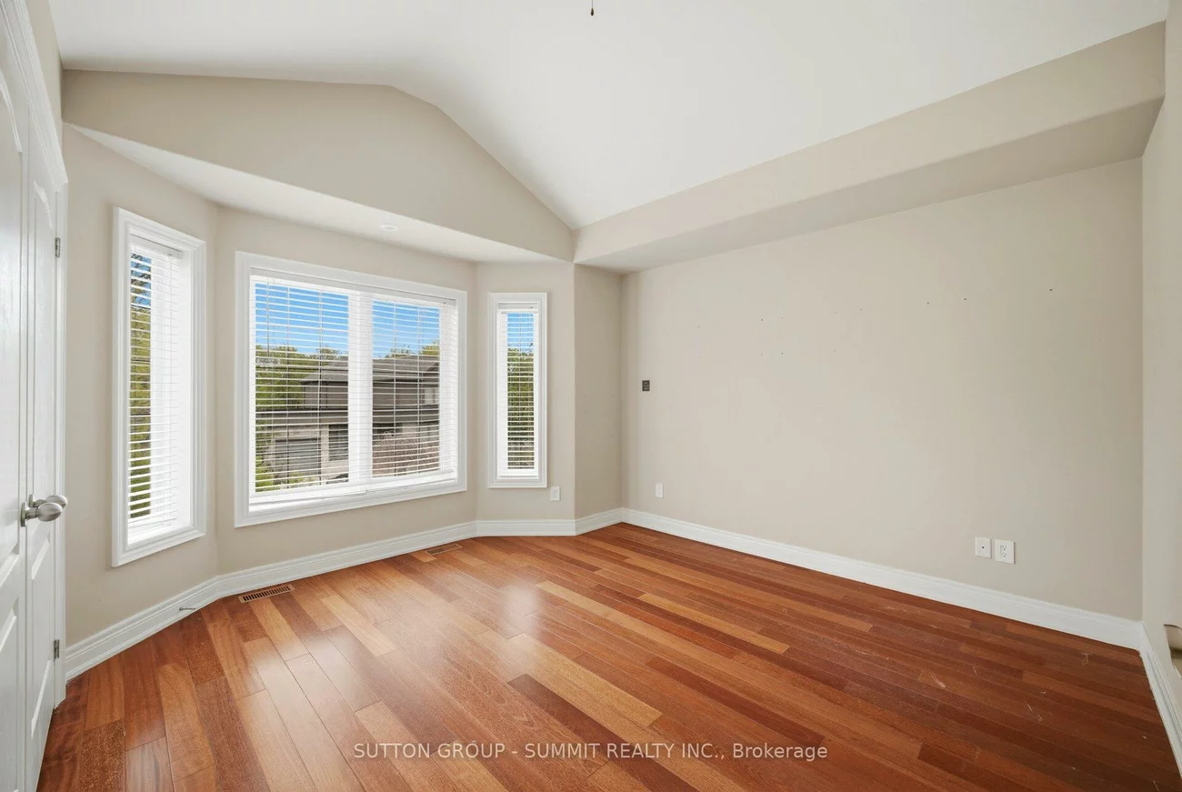 12, Pioneer, Streetsville, Mississauga