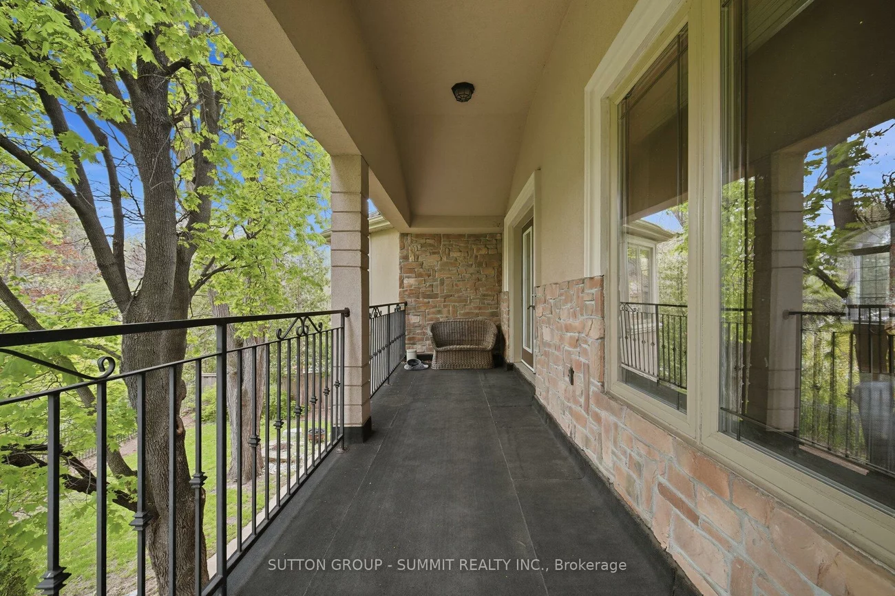 12, Pioneer, Streetsville, Mississauga