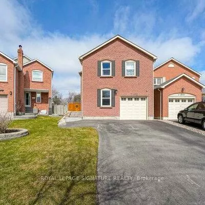 7102, Salme, Meadowvale, Mississauga