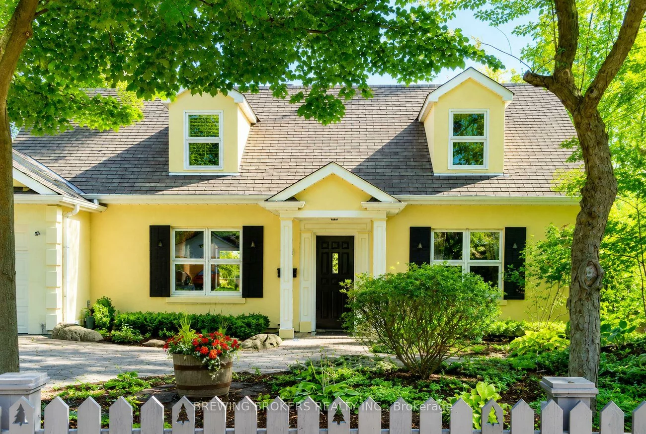 1299, Stavebank, Mineola, Mississauga