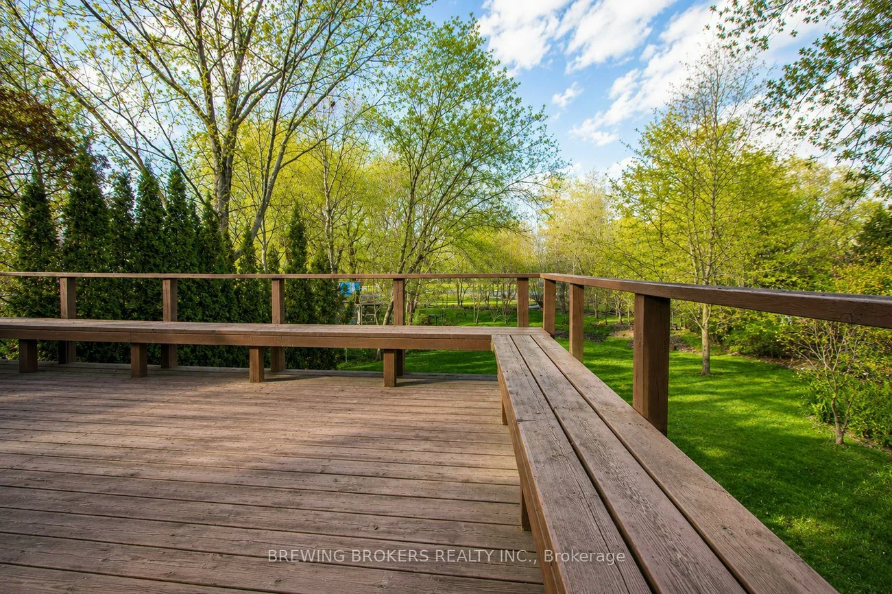 1299, Stavebank, Mineola, Mississauga