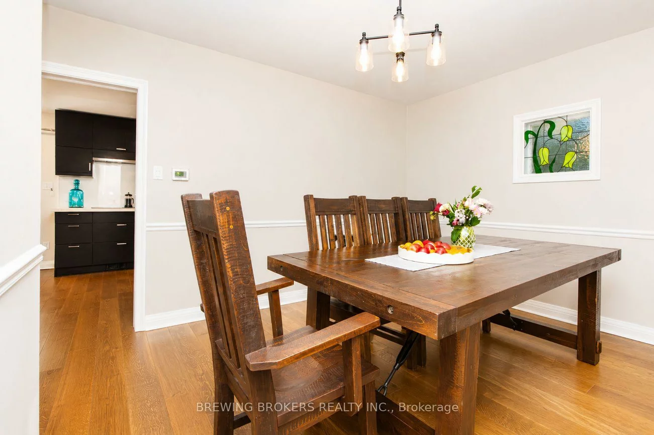 1299, Stavebank, Mineola, Mississauga