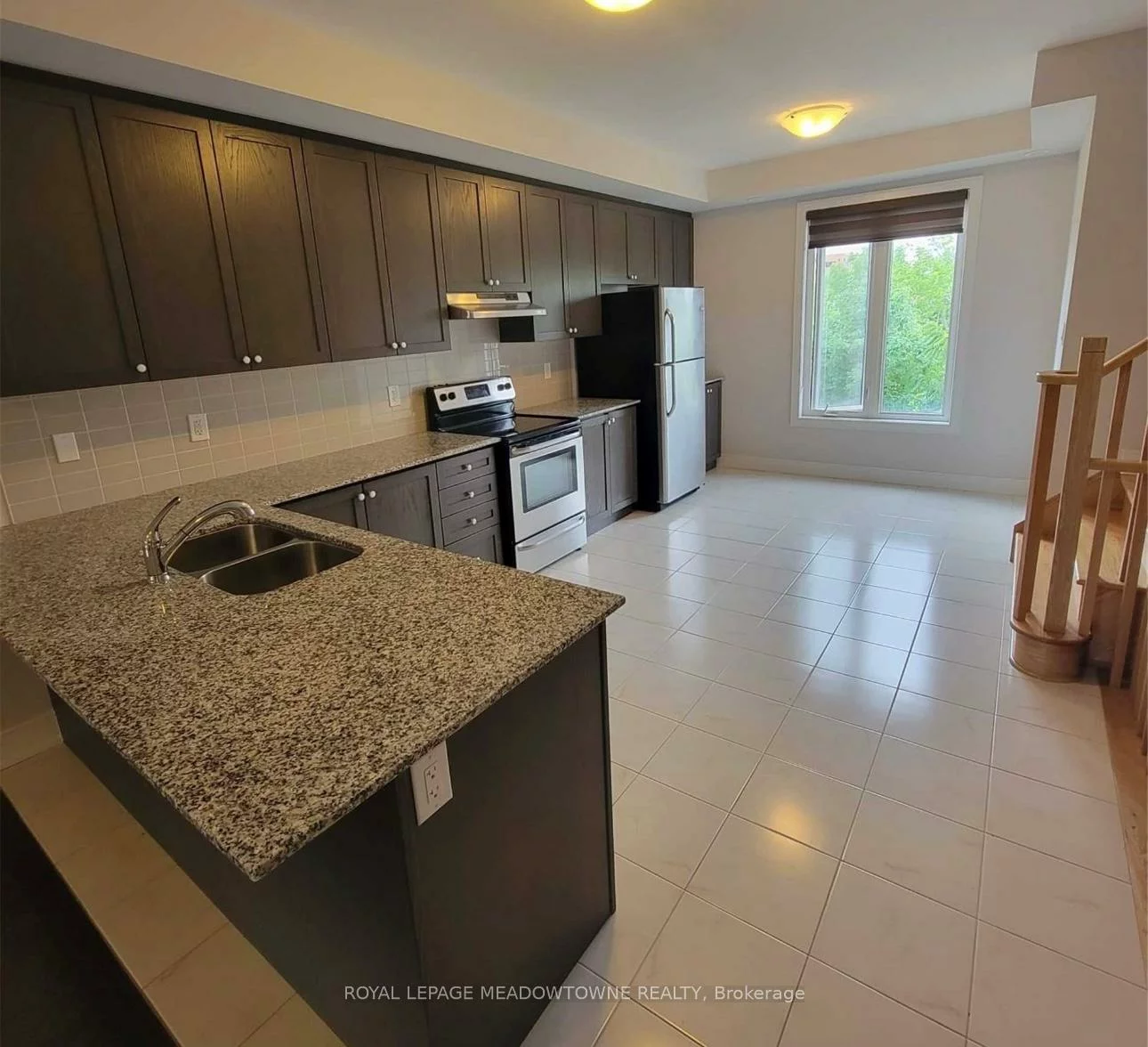 1048, Beach Comber, Lakeview, Mississauga