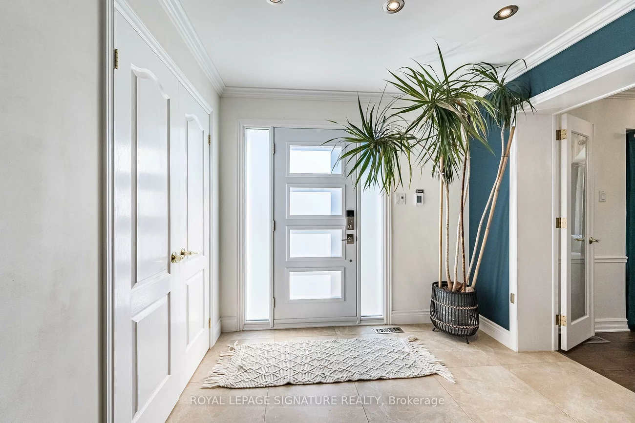 5571, Spangler, Hurontario, Mississauga