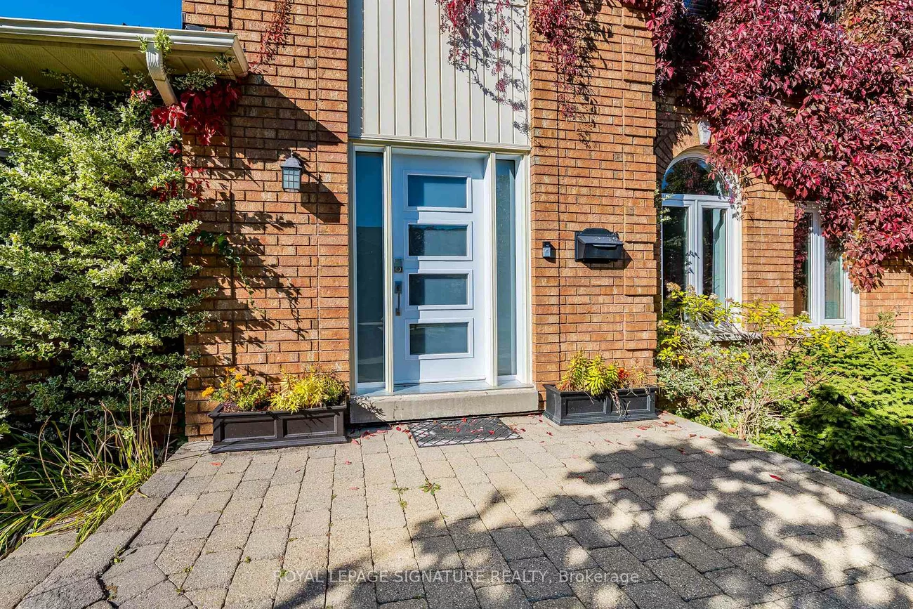 5571, Spangler, Hurontario, Mississauga
