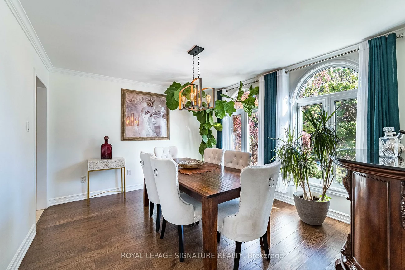 5571, Spangler, Hurontario, Mississauga