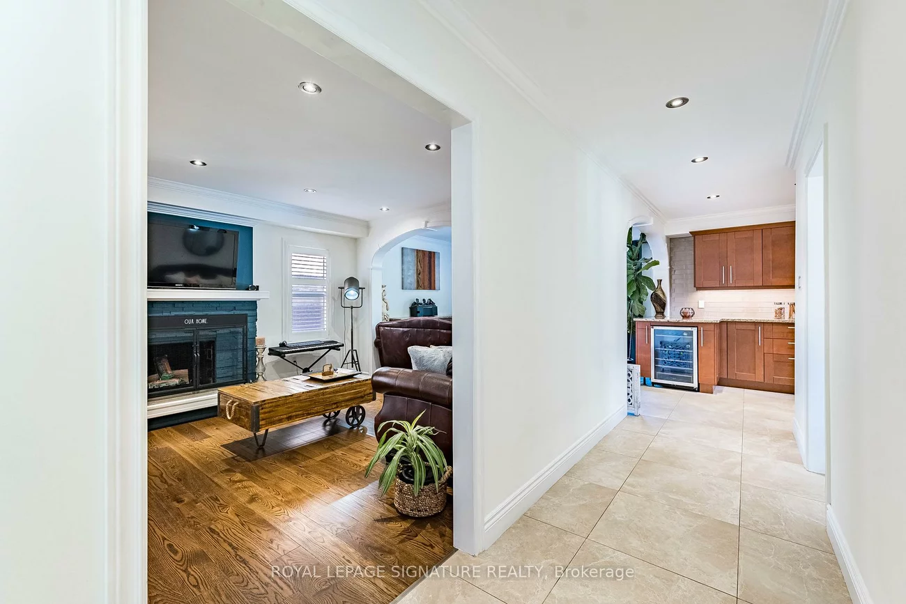 5571, Spangler, Hurontario, Mississauga
