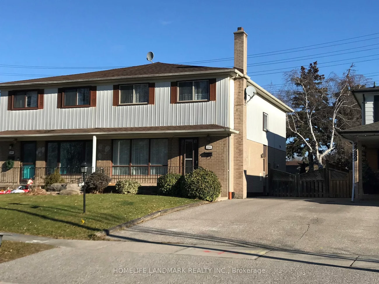 2293, Delkus, Cooksville, Mississauga