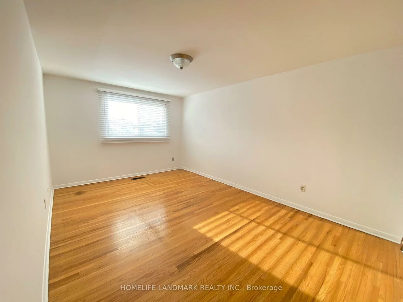 2293, Delkus, Cooksville, Mississauga
