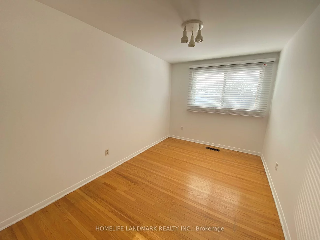 2293, Delkus, Cooksville, Mississauga