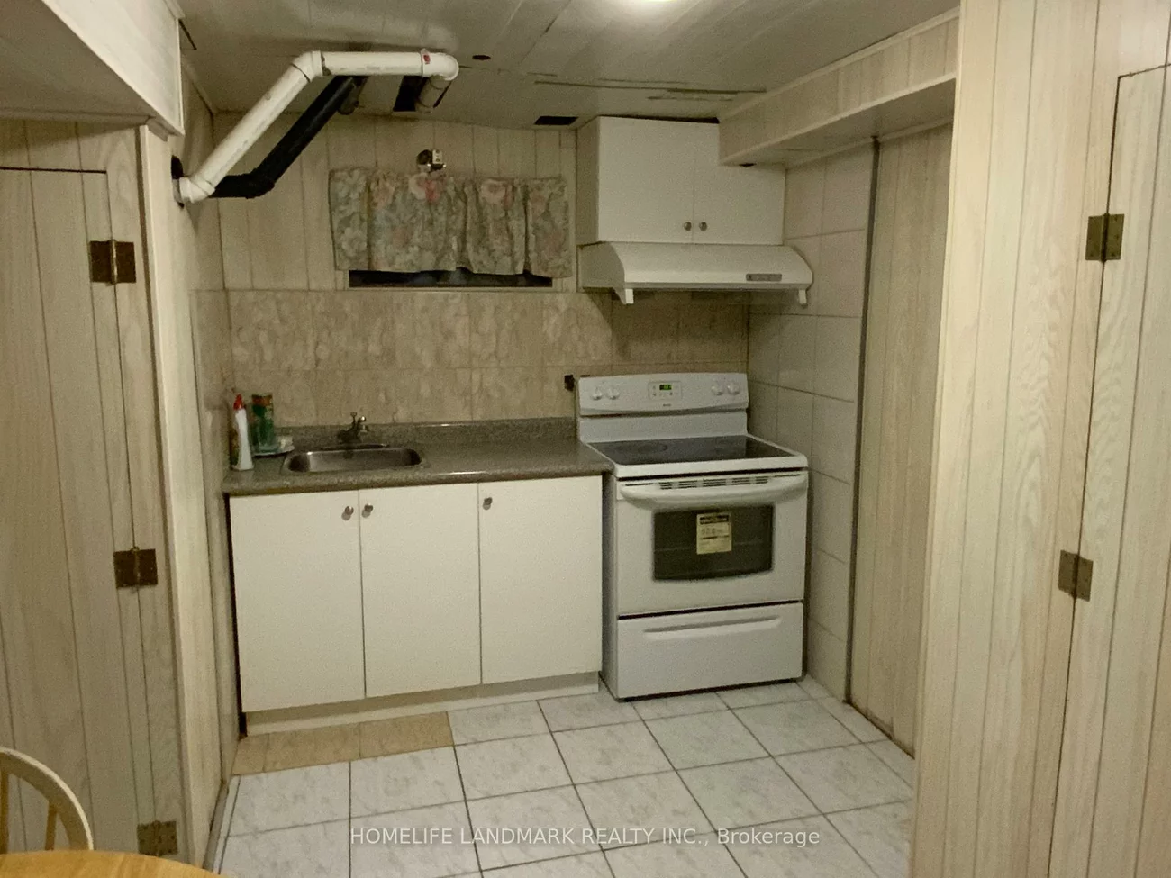 2293, Delkus, Cooksville, Mississauga