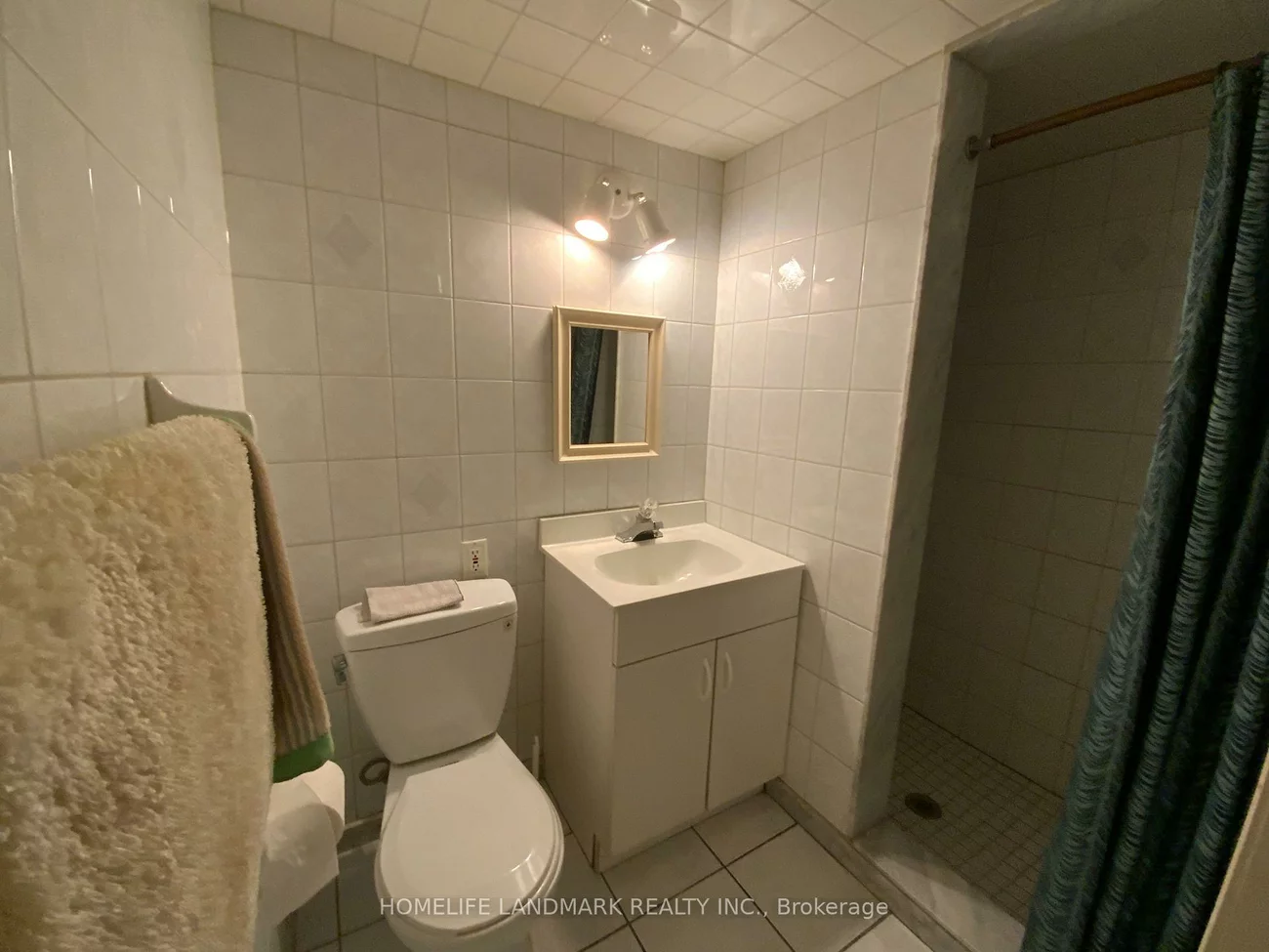 2293, Delkus, Cooksville, Mississauga
