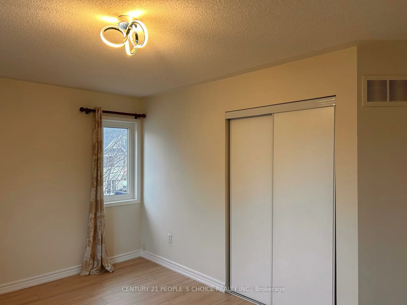 6885, Tassel, Meadowvale Village, Mississauga