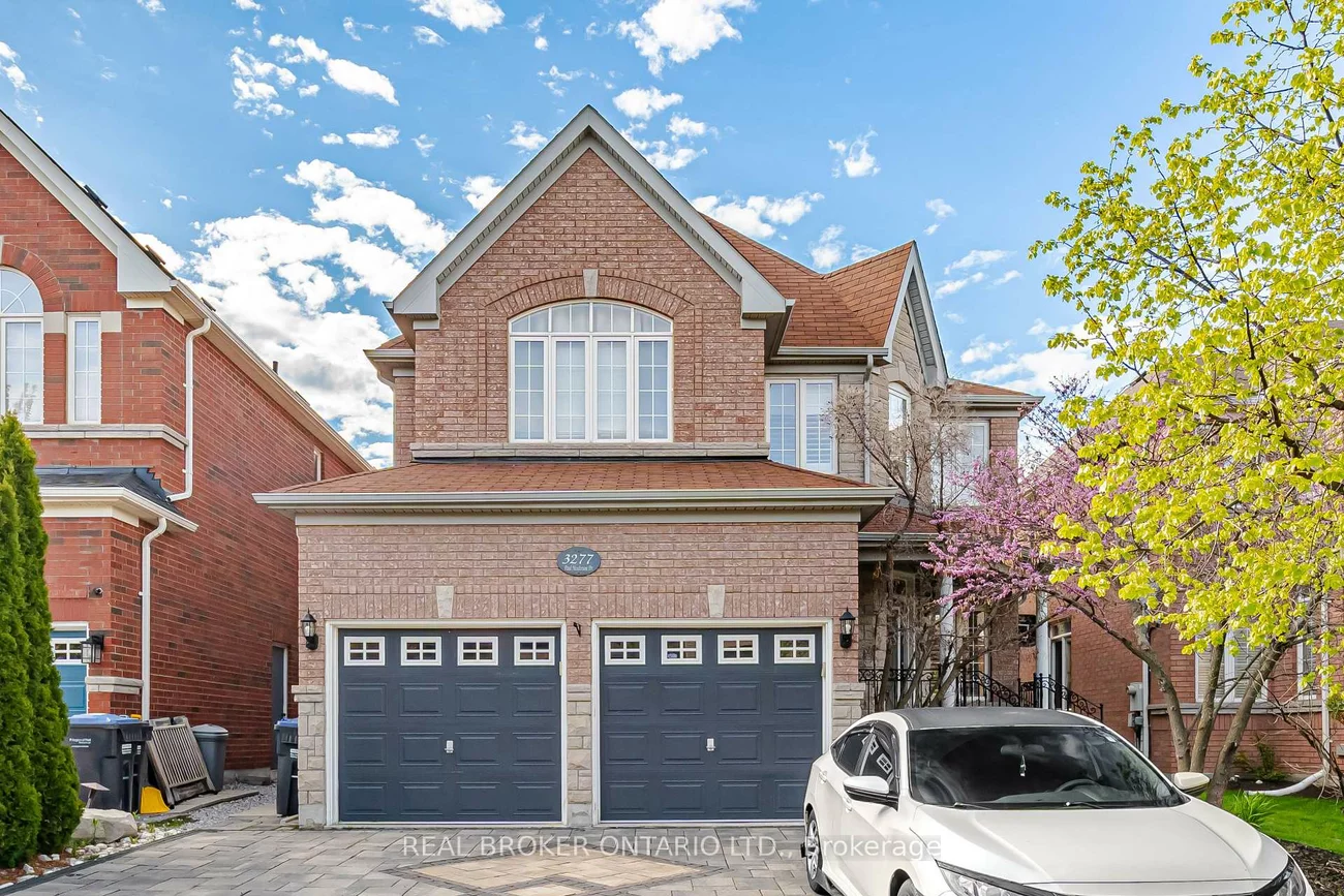 3277, Paul Henderson, Churchill Meadows, Mississauga