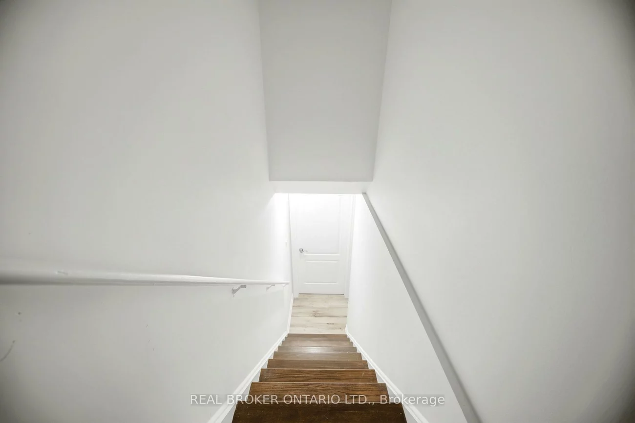 3277, Paul Henderson, Churchill Meadows, Mississauga